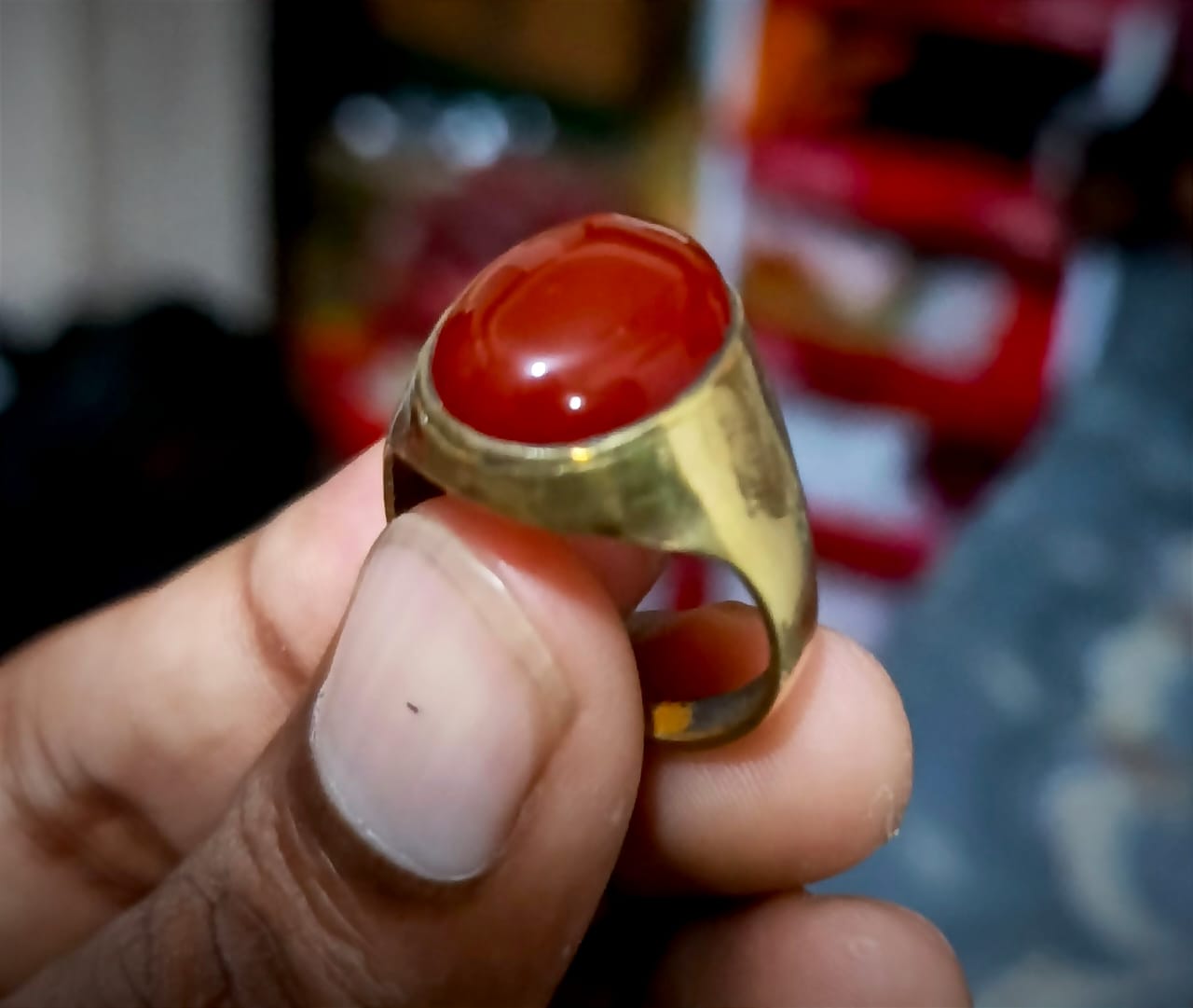 লাল আকিক পাথরের আংটি